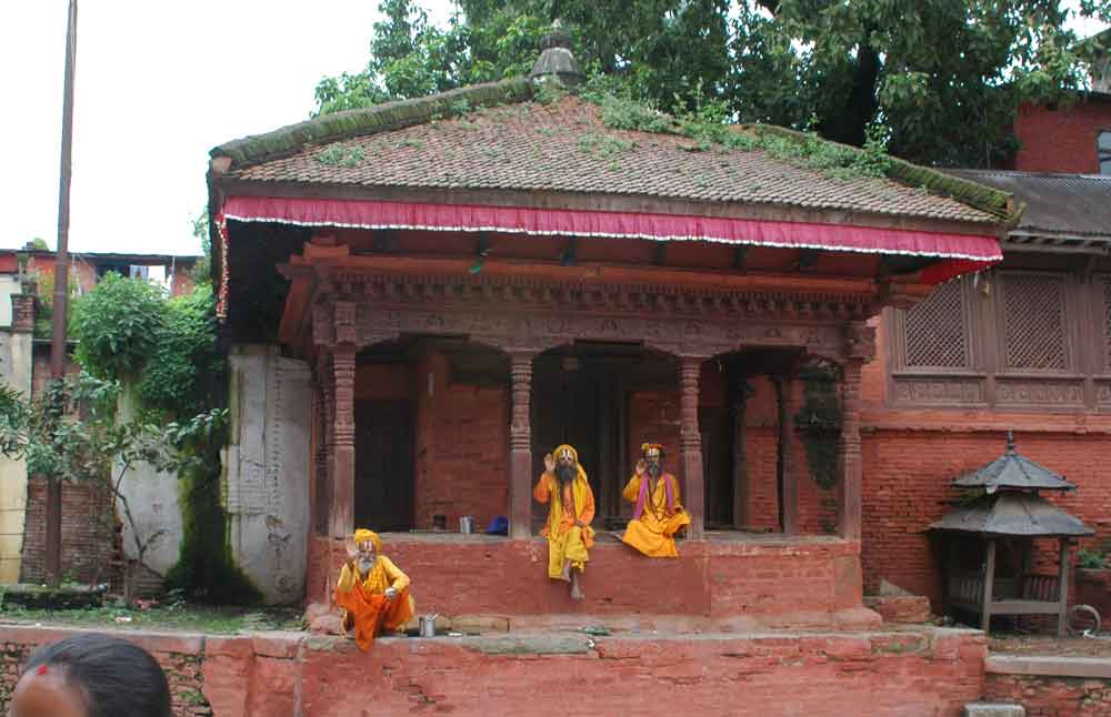 06 - Nepal - Kathmandu, plaza Durbar, brahmanes